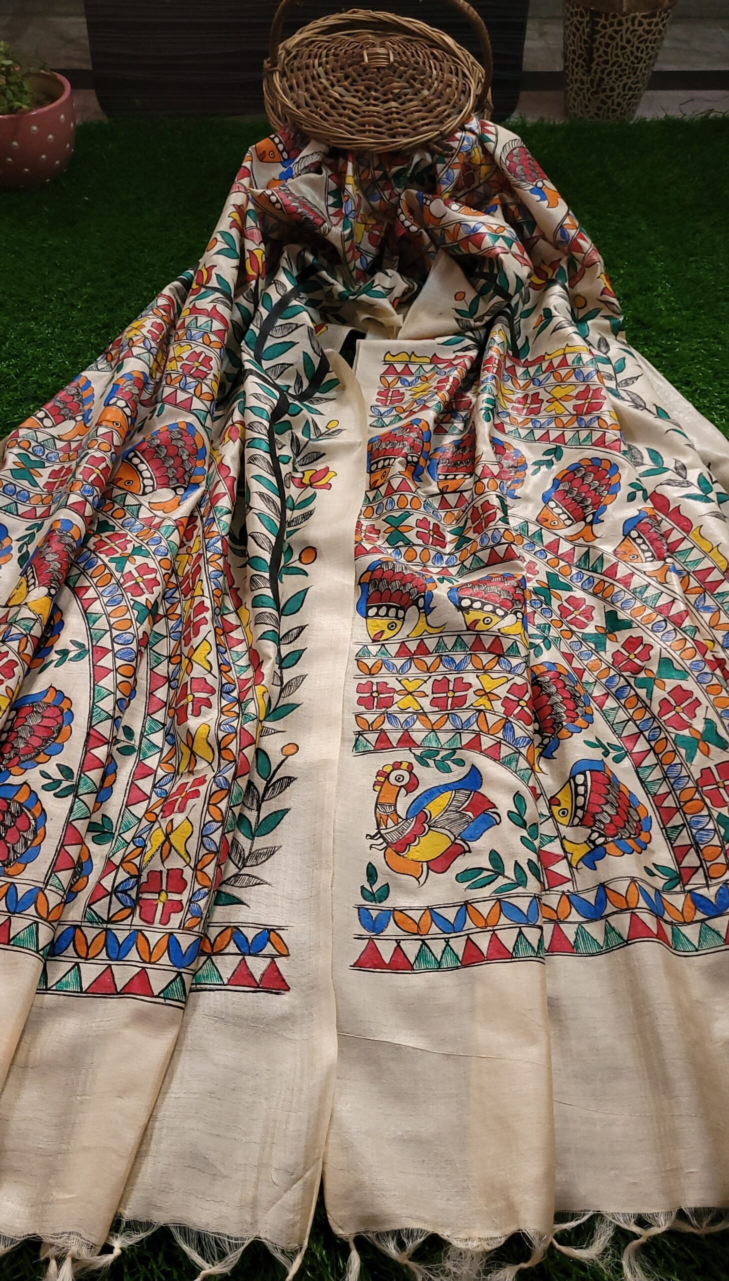 Natural Beige symmetrical fish motifs Madhubani hand painted dupatta - Image 4