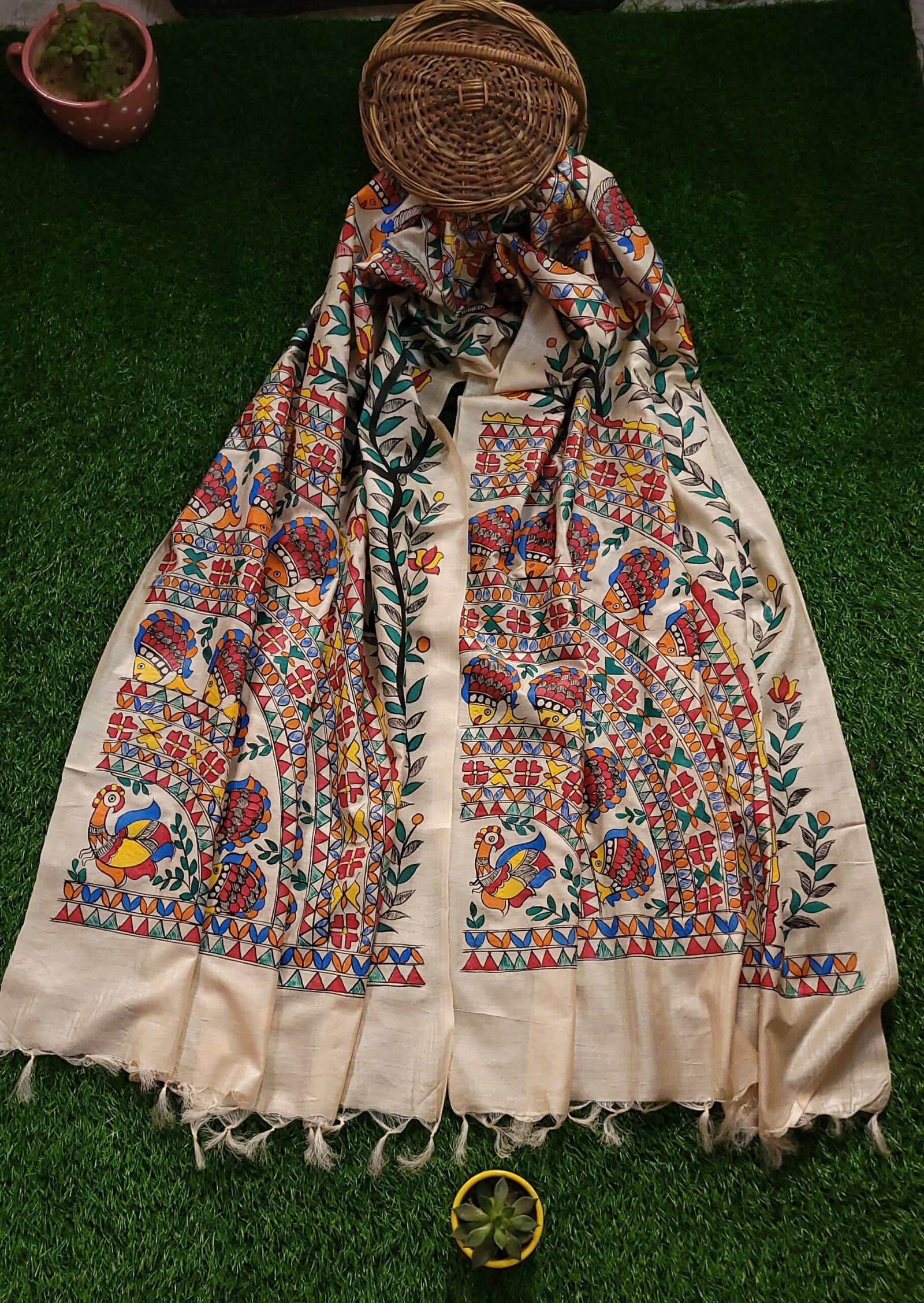 Natural Beige symmetrical fish motifs Madhubani hand painted dupatta - Image 6