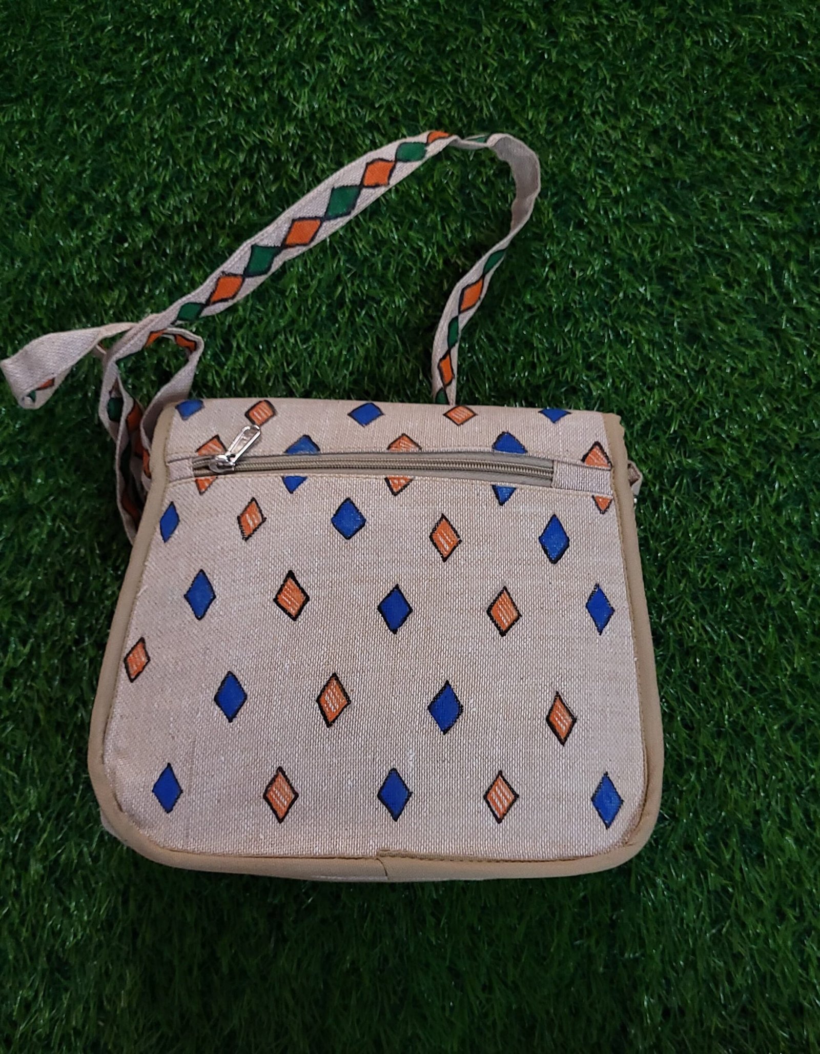 hand painted jute sling bag - Image 3
