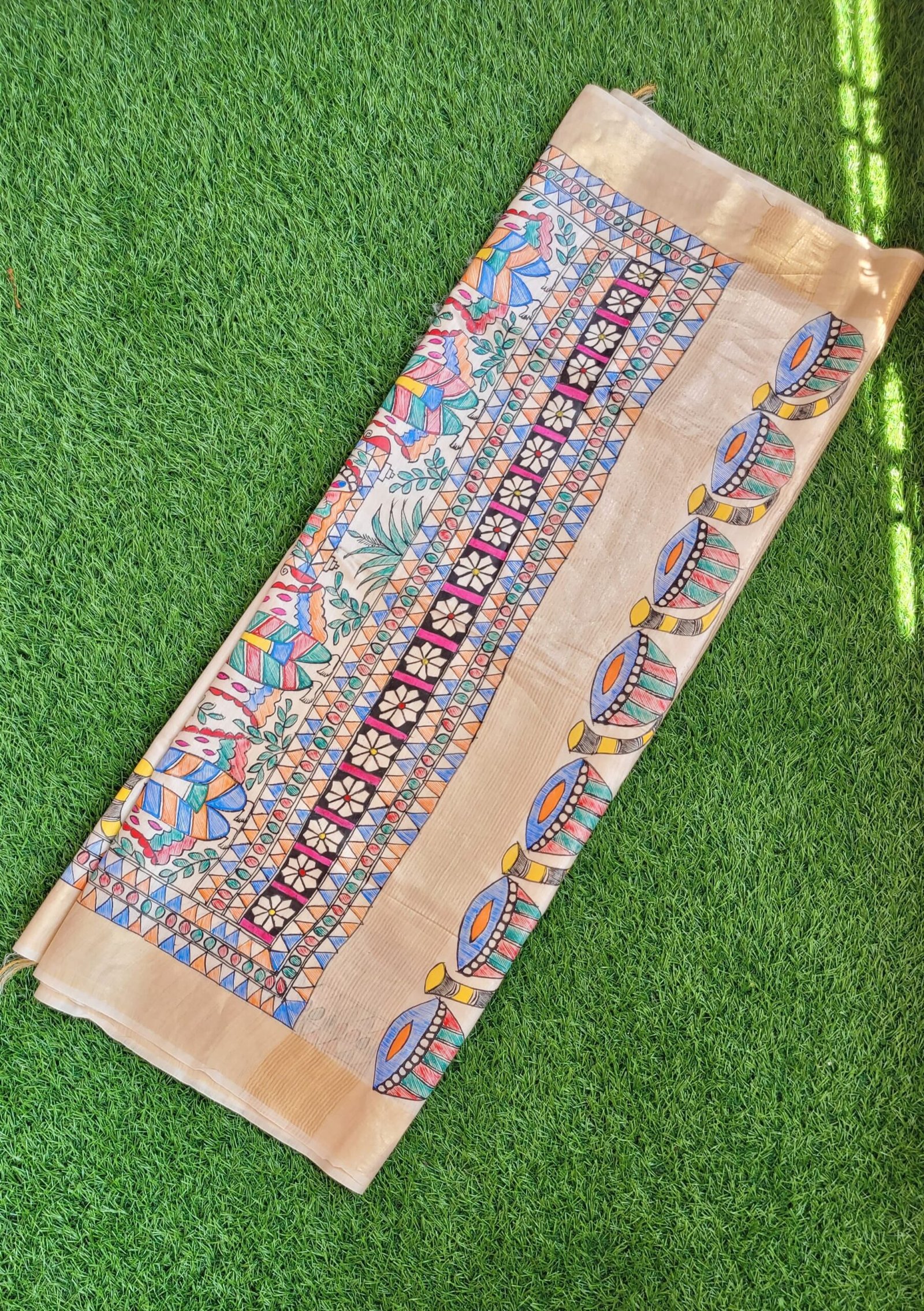 Munga tussar silk mark certified madhubani hand painted saree (with zari border) - Image 2