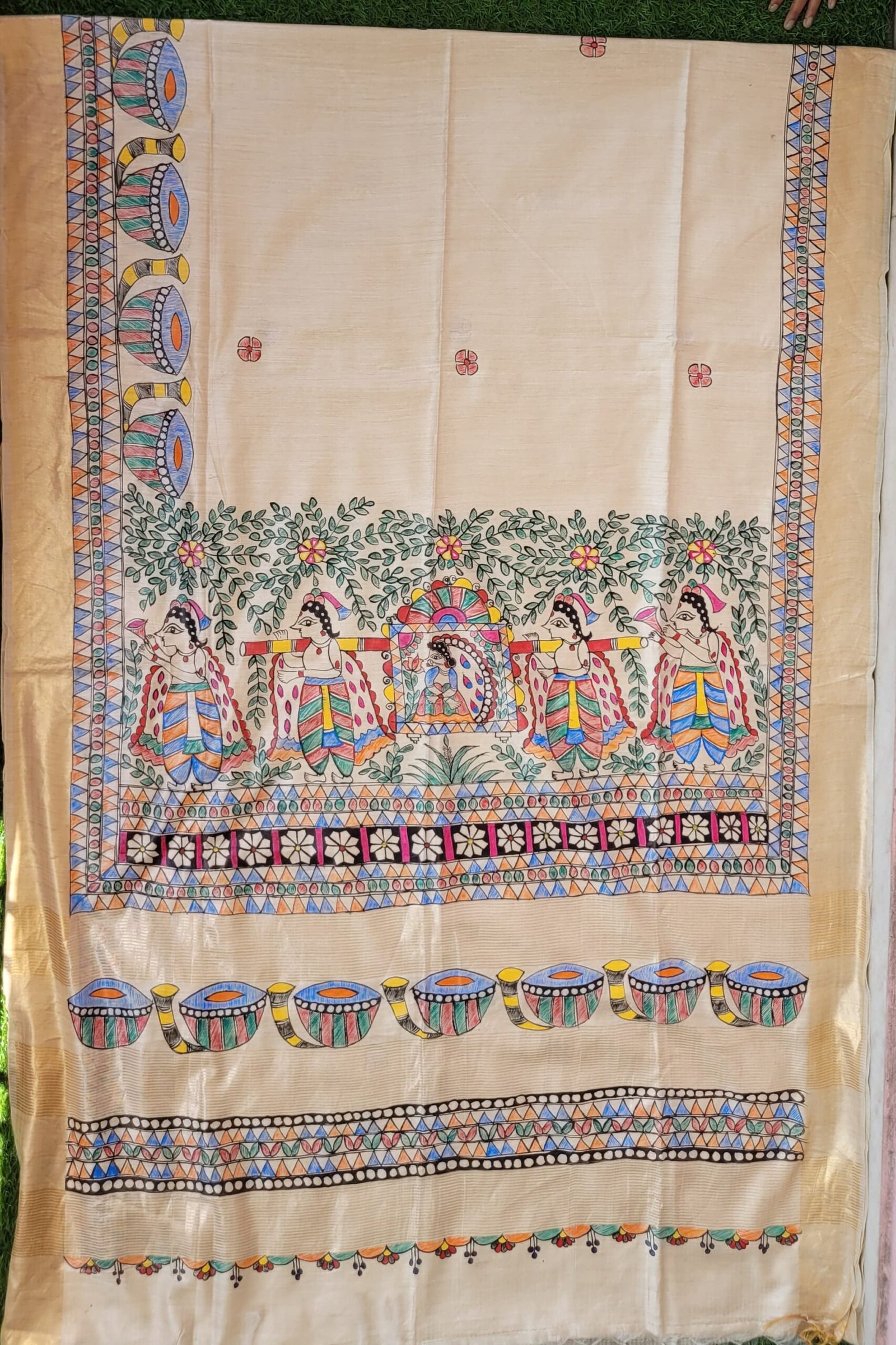 Munga tussar silk mark certified madhubani hand painted saree (with zari border) - Image 4